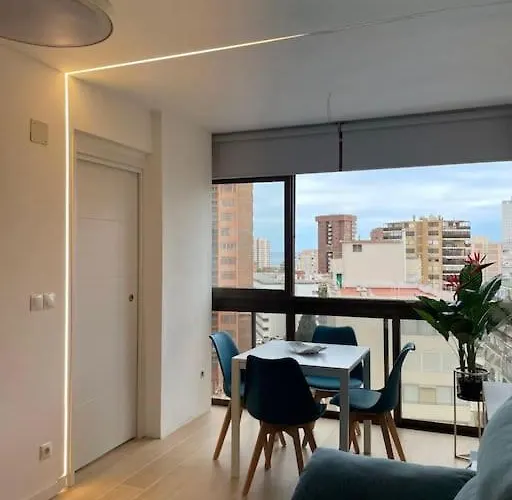 Aras Levante